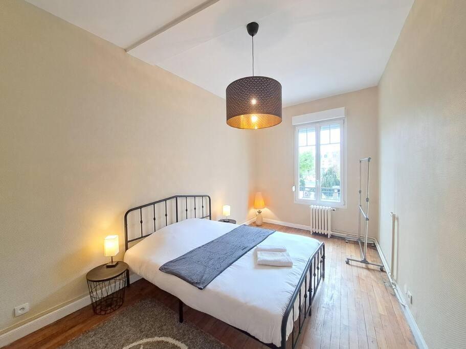 Perth, Bel Appartement Lumineux แร็งส์ ภายนอก รูปภาพ