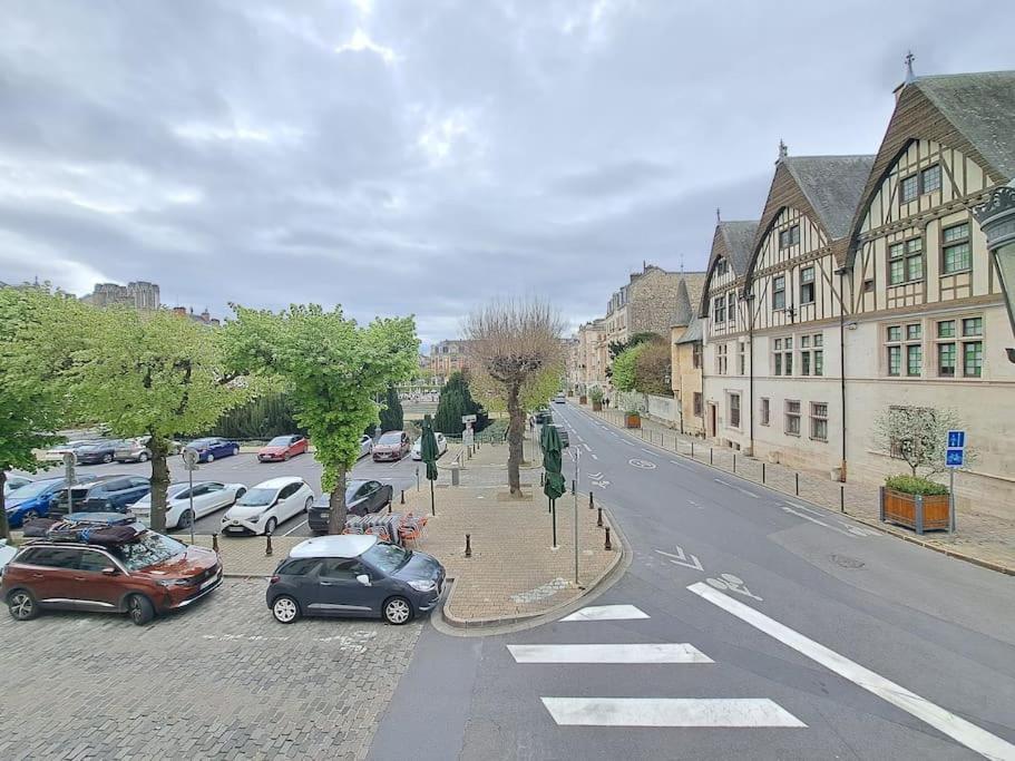 Perth, Bel Appartement Lumineux แร็งส์ ภายนอก รูปภาพ